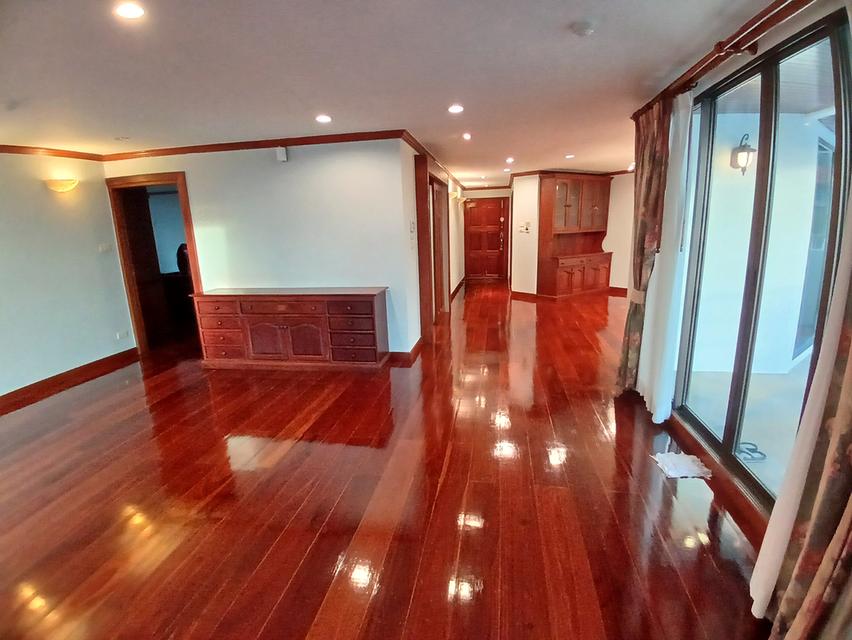 Floraville Condominium 2