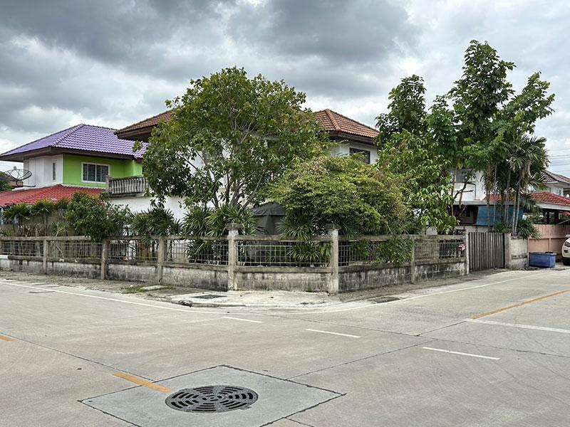 ขายบ้านพร้อมที่ดิน  หมู่บ้าน บ้านบัวทอง  ถนนเลียบคลองบางไผ่ 5