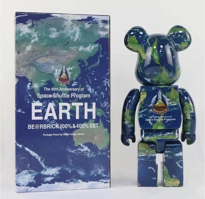 Bearbrick 400% New Earth  3