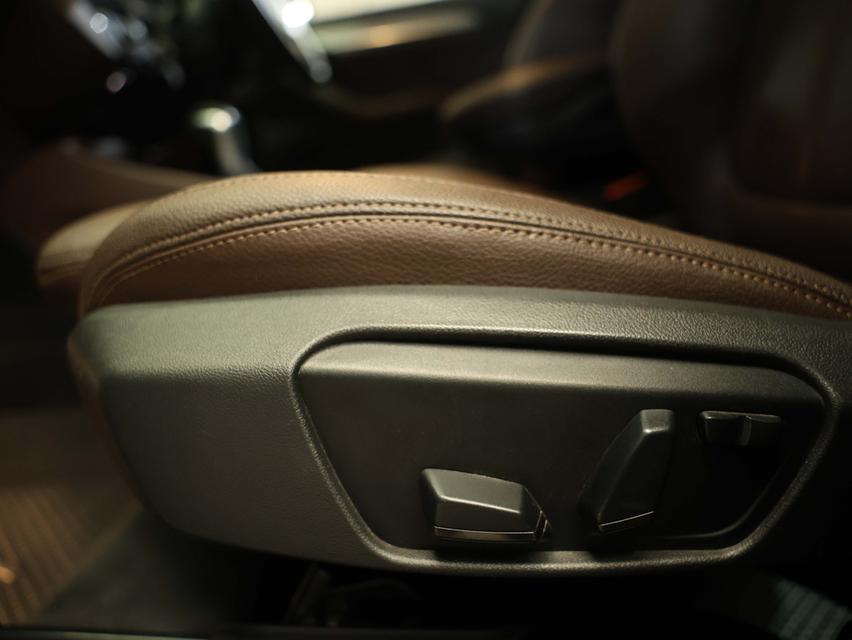 2020 BMW X1 2.0 F48 (ปี 16-20) sDrive20d M Sport SUV AT รูปที่ 17