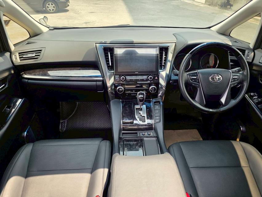 Toyota ALPHARD 2.5SC PACKAGE  สีขาว ปี 2023 ไมล์ 40,000 กม. รูปที่ 8