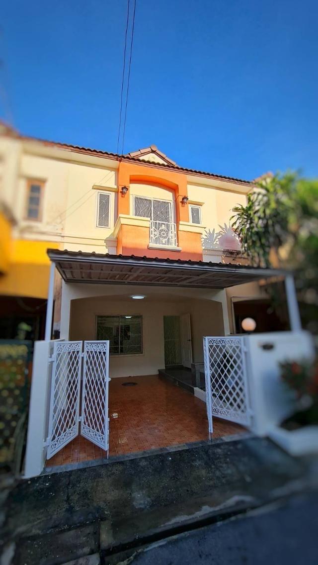 ⚡ งบ 1.69 ล้าน มีบ้านพร้อมอยู่แล้ว! 🏠 รีโนเวทใหม่ 3 นอน 2 น้ำ 📍 รามอินทรา ใกล้แฟชั่นไอส์แลนด์ 📌 กู้ฟรี 📌 โอนคนละครึ่ง ❗ช้า = หลุดจอง 📩 ทักเลย 📞 2