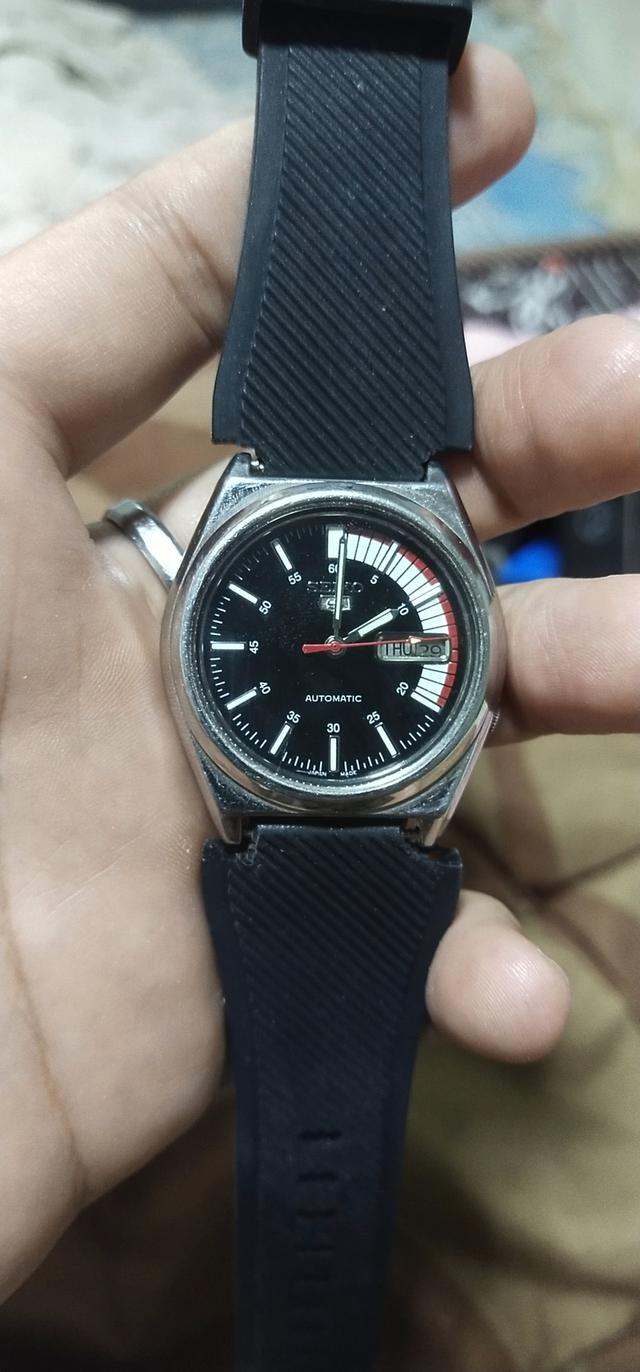 seiko5 sports automatic หน้าสปอร์ตหน้าดำทรงเหลี่ยม-สายยาง รูปที่ 6