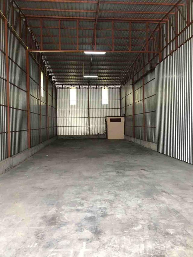 B1032  ให้เช่าโกดังสินค้าขนาด 190 ตารางเมตร ซอยนวมินทร์111 2