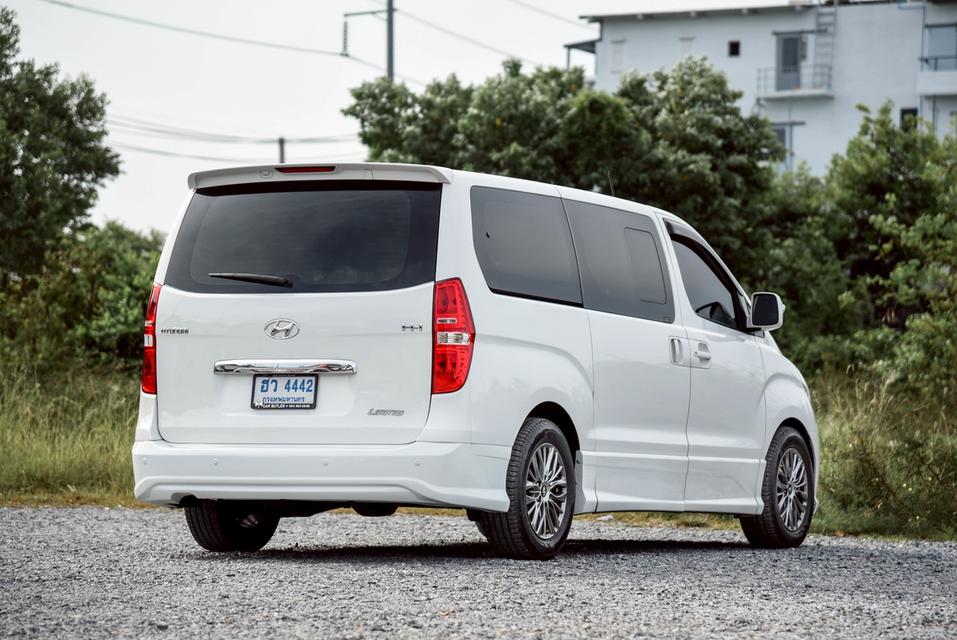 รหัสรถ CNL4442 Hyundai H-1 2.5 Limited AT 2016 4