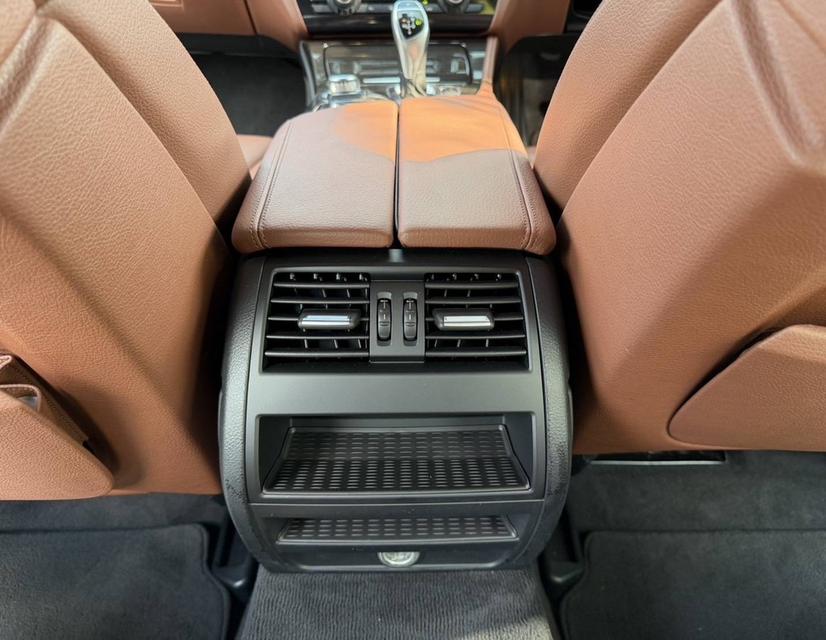 รหัสรถ AP5513 BMW 525D Top ปี11 ดีเซล สีขาว 11