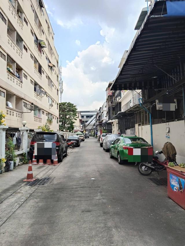 ขายด่วน อาคารพาณิชย์ 2คูหาทะลุกัน ติดถนน พัฒนาการ - ศรีนครินทร์ ใกล้ MRT หัวหมาก 200 ม. รูปย่อยที่ 1