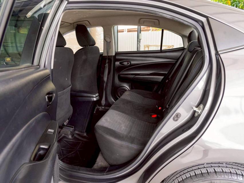 Toyota Yaris Ativ 1.2 Mid ปี2020 ประกันเครื่องเกียร์หลังการขาย3ปี 13