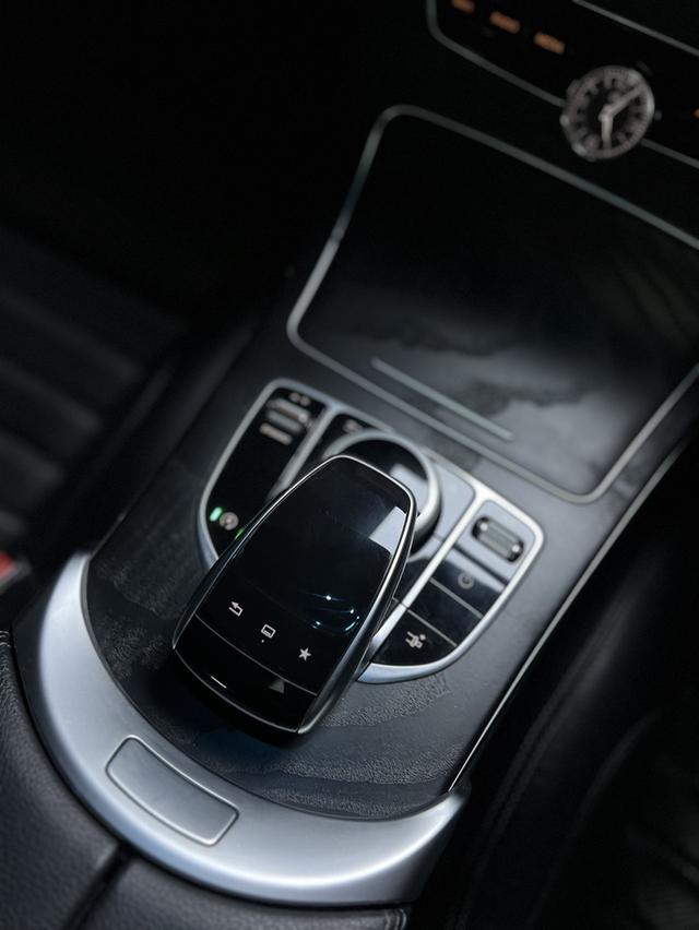 Benz C250 AMG Dynamic Coupe 9