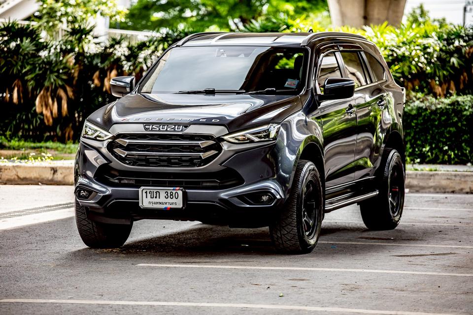 Isuzu Mu-X 3.0 ULTIMATE AT สีเทา ปี 2021 มือเดียวป้ายแดง