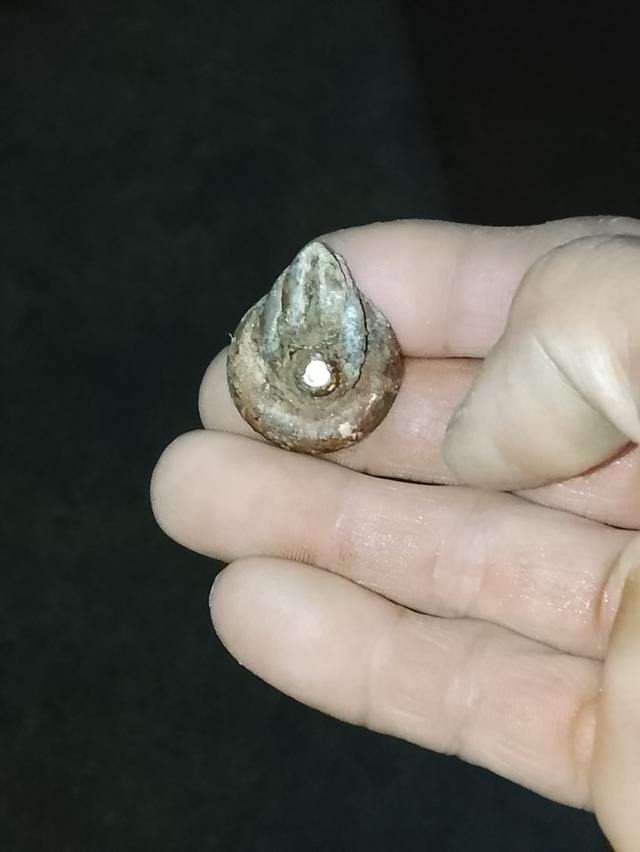 พระเก่าๆโบราณหินแปลกมีรอยแกะจากคนโบราณของเก่ายุ90 รูปที่ 2