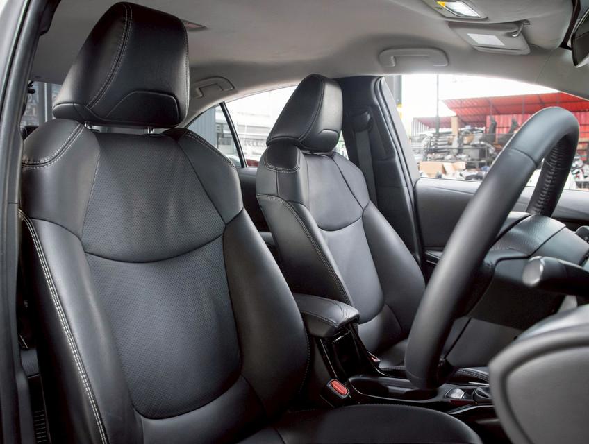 TOYOTA ALTIS 1.8 HYBRID MID ปี 2019 10