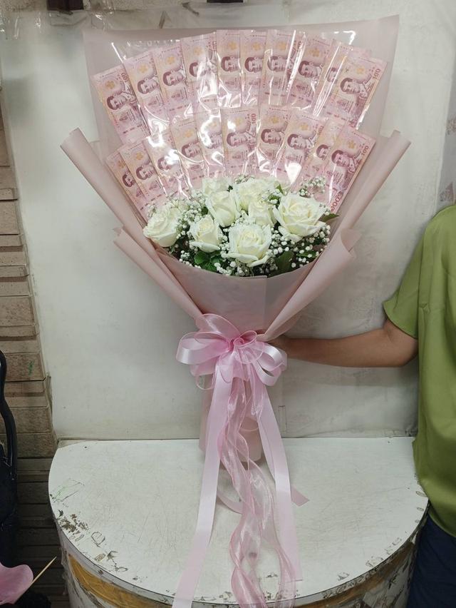 ช่อแบงค์พร้อมดอกไม้สด จัดส่งให้ฟรีตลอด24ชม. ส่งห้วยขวาง ประชาสงเคราะห์ ดินแดง ถนนสุทธิสารวินิจฉัย อินทรามระ ประดิพัทธ์ สะพานควาย สนามเป้า พระราม6 รูปที่ 9