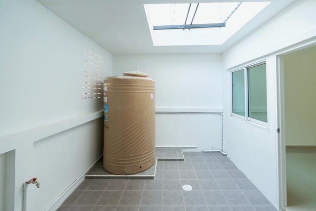 เช่า-ขายทาวน์โฮมใหม่ 21 ตร.วา.163 ตร.ม. 2 ชั้น เทศบาลตำบลคลองตำหรุ500ม.นิคมอมตะชลบุรี 2.5 กม.คลองตำหรุ 2นอน 3 น้ำ ถ.สุขุ 5