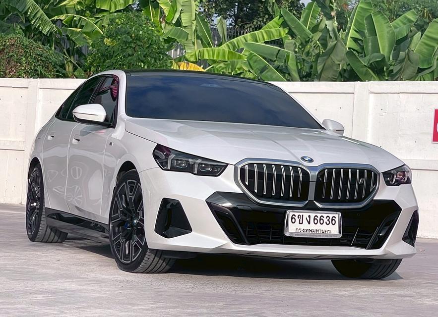 BMW i5 edrive 40 Msport ปี23
