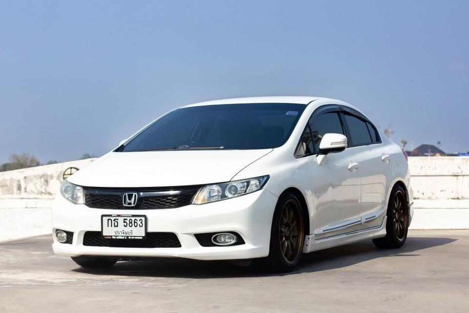 HONDA Civic FB 1.8E i-VTEC 5A/T 3