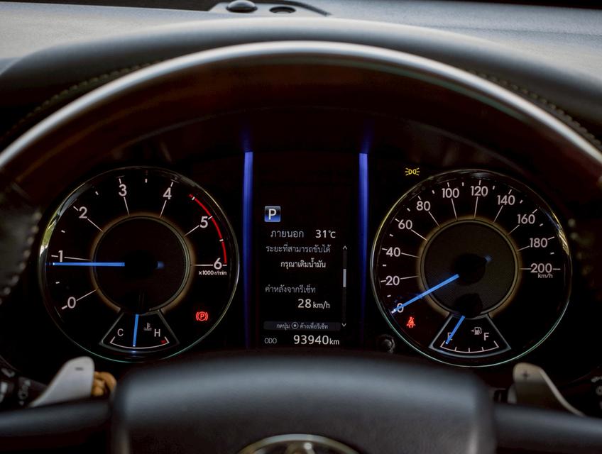TOYOTA FORTUNER 2.4 G 2WD ปี 2019 8