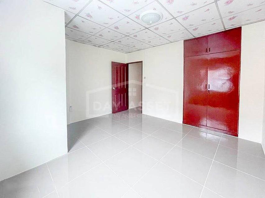 ขายถูกทาวน์เฮ้าส์ 2 ชั้น หมู่บ้านสุรางค์ ซ.แจ้งวัฒนะ-ปากเกร็ด 7 ถ.แจ้งวัฒนะ ต.ปากเกร็ด อ.ปากเกร็ด จ.นนทบุรี 11120 5