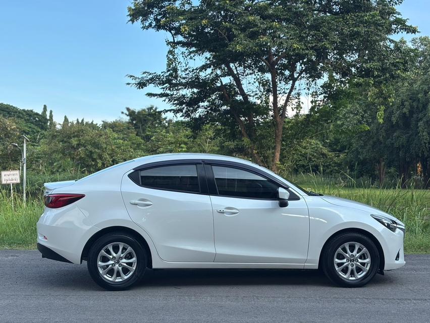 #MAZDA 2 1.5 XD 4DR (ดีเซล) ปี 2016จดทะเบียน 2017 สีขาว เกียร์ ออโต้ มือเดียวป้ายแดงเลขไมล์ 149,143 รูปที่ 5