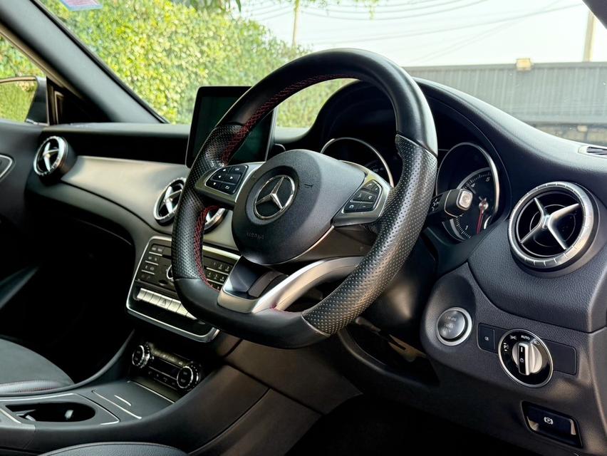 2017 BENZ CLA 250 AMG FACELIFT รถออกศูนย์ BENZ THAILAND รถวิ่งน้อย เข้าศูนย์ทุกระยะ รถไม่เคยมีอุบัติเหตุครับ รูปที่ 10