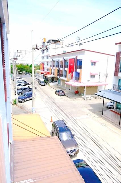 เซ็นทรัลมหาชัย ตลาดสดลีลา 900 ม. ถ.เอกชัย-บางบอน พระราม 2 อาคารพาณิชย์ 3 ชั้น 18 ตร.วา. 220 ตร.ม. โฮมออฟฟิ 3 นอน 3 น้ำ 6