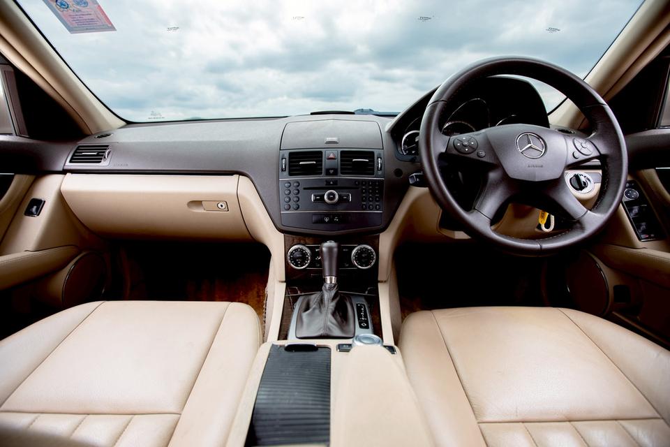 Benz C200 CGI BE สีน้ำตาล ปี 2010  15