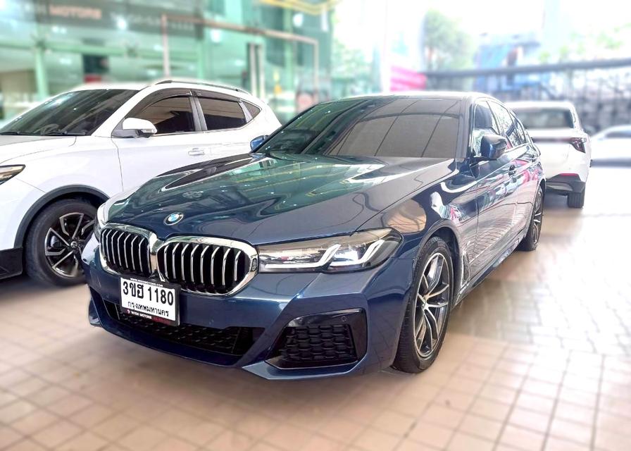 2023 BMW 520d M Sport LCI รถสวยมือเดียว หรูหราขับสนุก