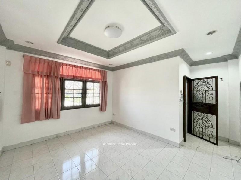 LM25-0163 ขาย/ให้เช่า ทาวน์เฮ้าส์ 3 ชั้น ลาดพร้าว 101 เนื้อที่ 41.3 ตรว 6 นอน 6 น้ำ 1 จอด ใกล้ เดอะมอลล์ บางกะปิ 7