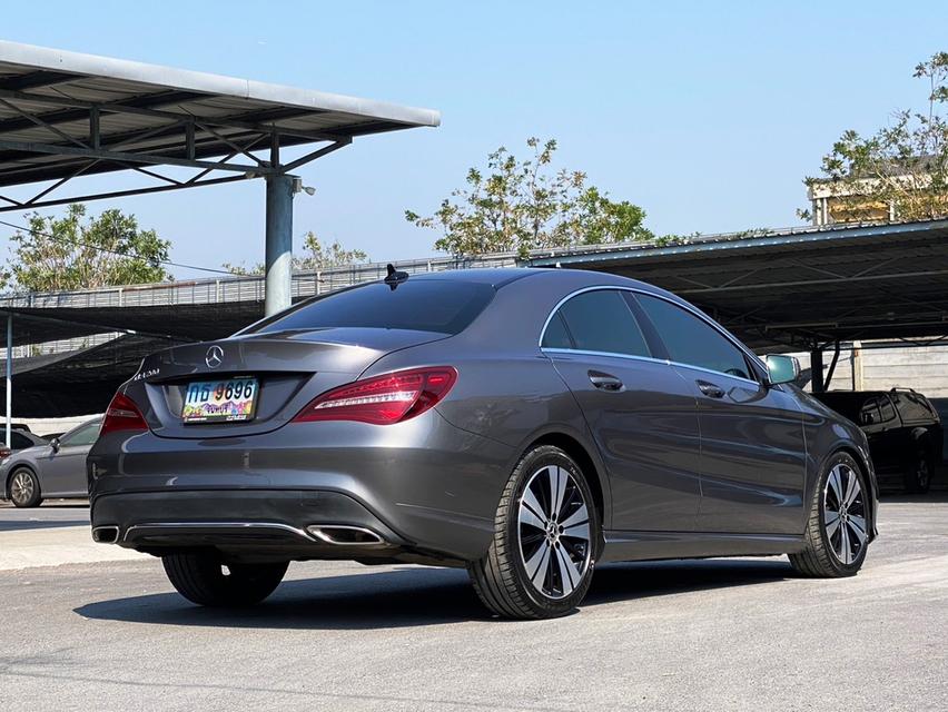Mercedes-Benz CLA200 Urban Facelift W117 ปี2018 เลขไมล์ 73,xxx km 3