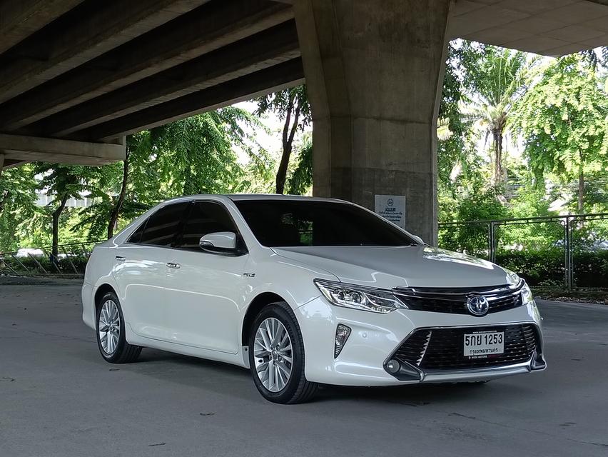 Toyota Camry 2.5HV DVD ปี2016