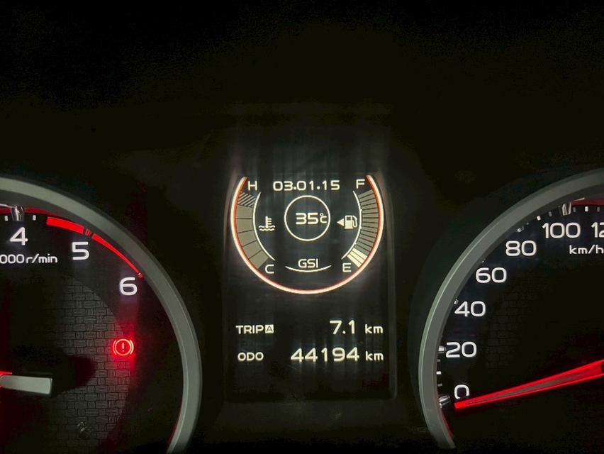 มือเดียว D-max Cab 1.9 X-Series 12