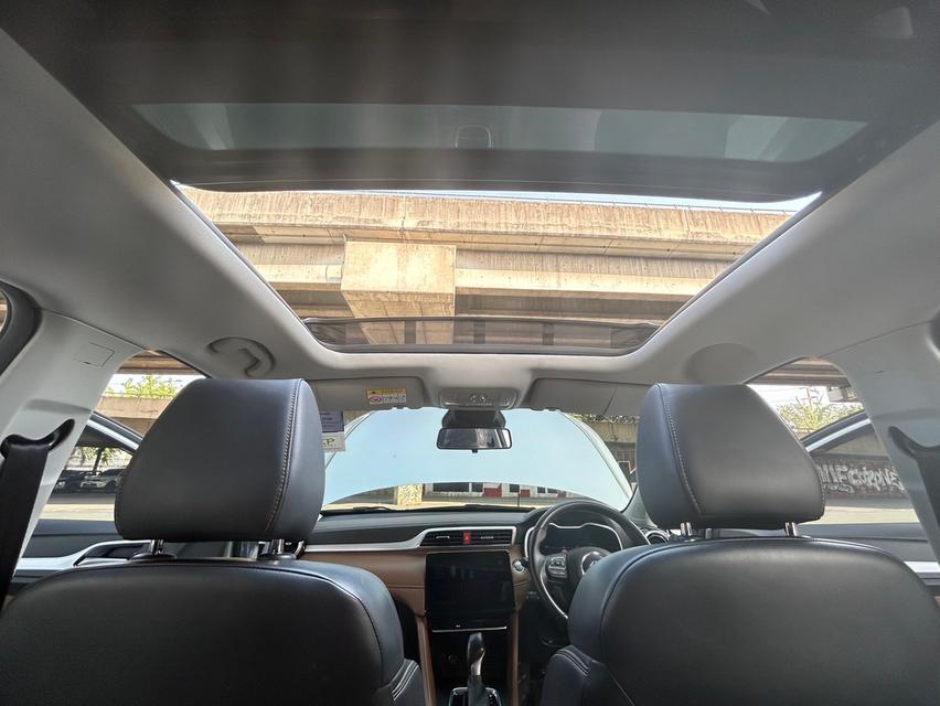MG ZS 1.5 X+ Sunroof AT ปี 2023 4