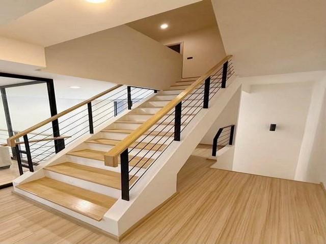 ให้เช่าทาวน์โฮม 3.5 ชั้น หลังมุม หมู่บ้าน ชิเซน ซอยพัฒนาการ 32 ใกล้ โรงเรียนนานาชาติ 9