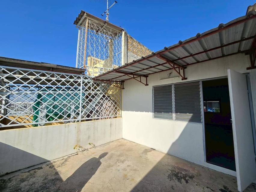 ให้เช่าอาคารพาณิชย์ 4 ชั้น รามคำแหง ทำเลดี ใกล้รถไฟฟ้าสายสีชมพู (N.1970) 9