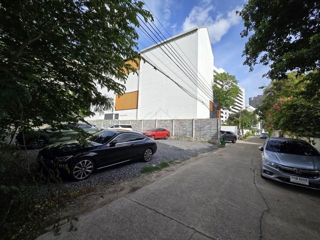 ให้เช่าสำนักงาน 66 ตร.ม. ชั้น 2 ซอยลาดพร้าว 15 ที่จอดรถเยอะ ( จดบริษัทได้ ) 3