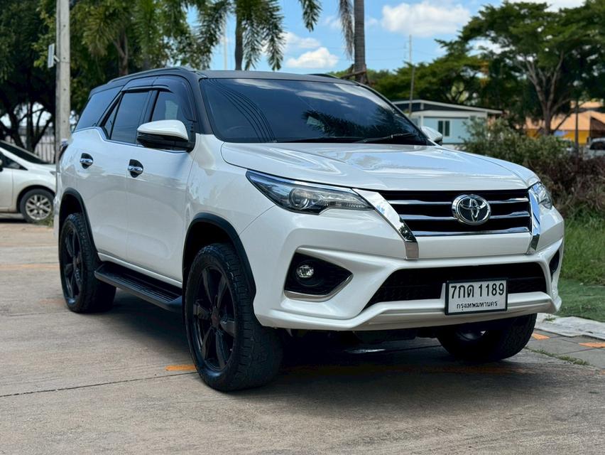 Toyota Fortuner 2.8TRD 4wd ปี18