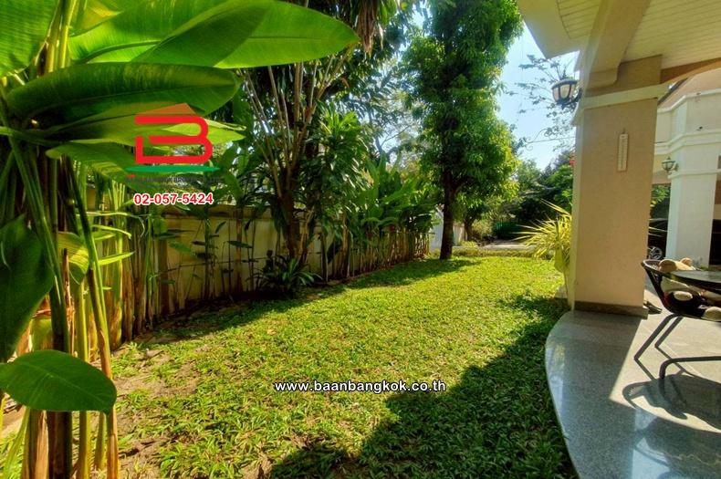 บ้านเดี่ยว เนื้อที่ 119.8 ตร.ว. หมู่บ้านผกามาศ (ปรีดีพนมยงค์ 14) ถนนสุขุมวิท แขวงประเวศ เขตประเวศ 19