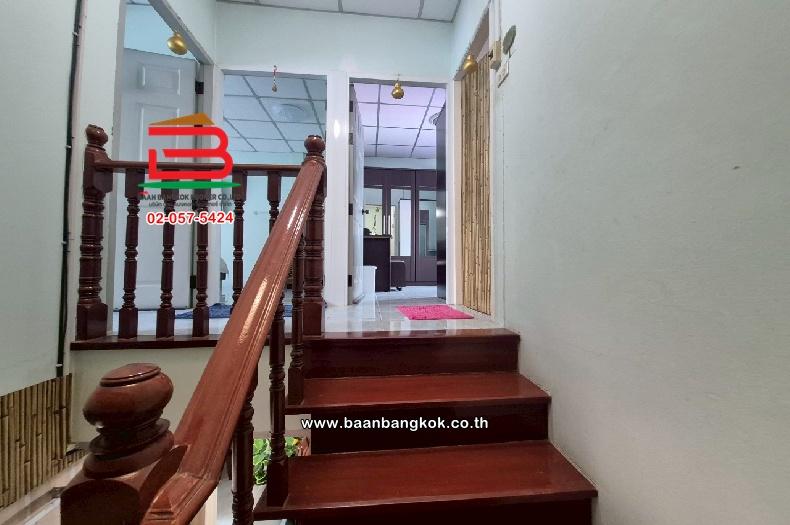  ทาวน์เฮาส์ หมู่บ้าน บัวทองธานี พาร์ค เนื้อที่ 21 ตรว. ตรงข้ามตลาดสมบัตรบุรี ถนนกาญจนาภิเษก ตำบลบางบัวทอง อำเภอบางบัวทอง จังหวัดนนทบุรี 7