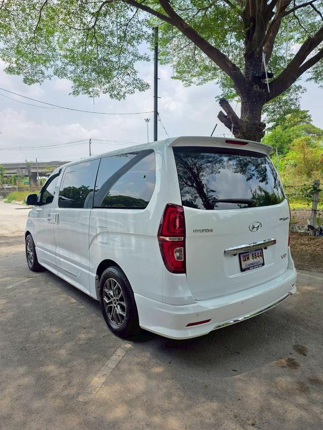Hyundai H1 2.5 Grand Strarex vip ปี 2020 สีขาว รูปที่ 5
