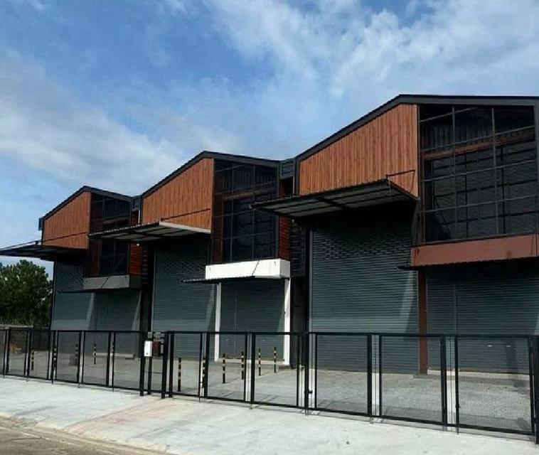 ให้เช่าโกดังพร้อมสำนักงาน / Warehouse + Office / สร้างใหม่ / ทำเล บางกรวย ตำบลศาลากลาง / ใกล้ ศูนย์กระจายสินค้าสาย 5 9