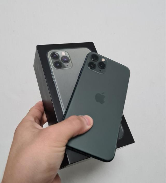 iphone 11 pro สีเขียวมิดไนท์กรีน