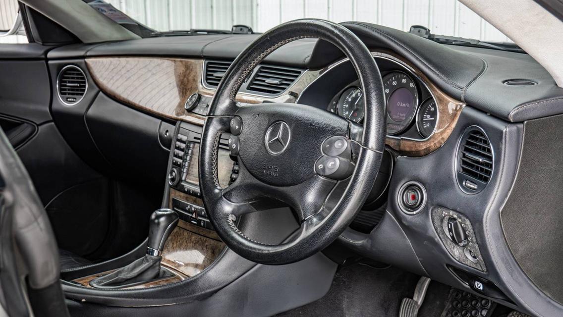 รถสวย BENZ CLS 500 AMG ปี 2010 รูปที่ 6