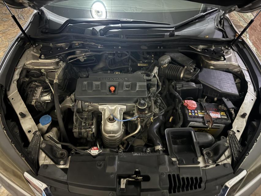 รถบ้านแท้ 100% มือเดียวออกห้าง รถเดิมๆ Honda accord 2.0 navigator รับประกันไม่มีชนหนัก จมน้ำ ผู้หญิงใช้ ไมล์น้อย เข้าศูนย์ตามระยะ 9