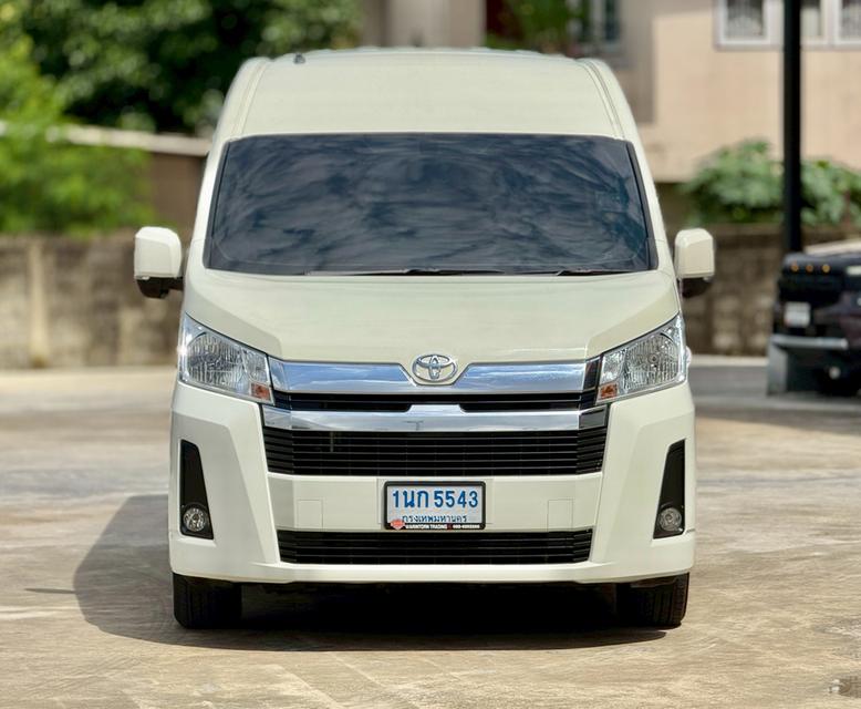 TOYOTA COMMUTER 2.8 2019  3