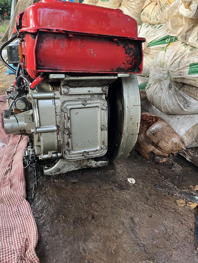 เครื่องยี่ห้อ Kubota ET95 4