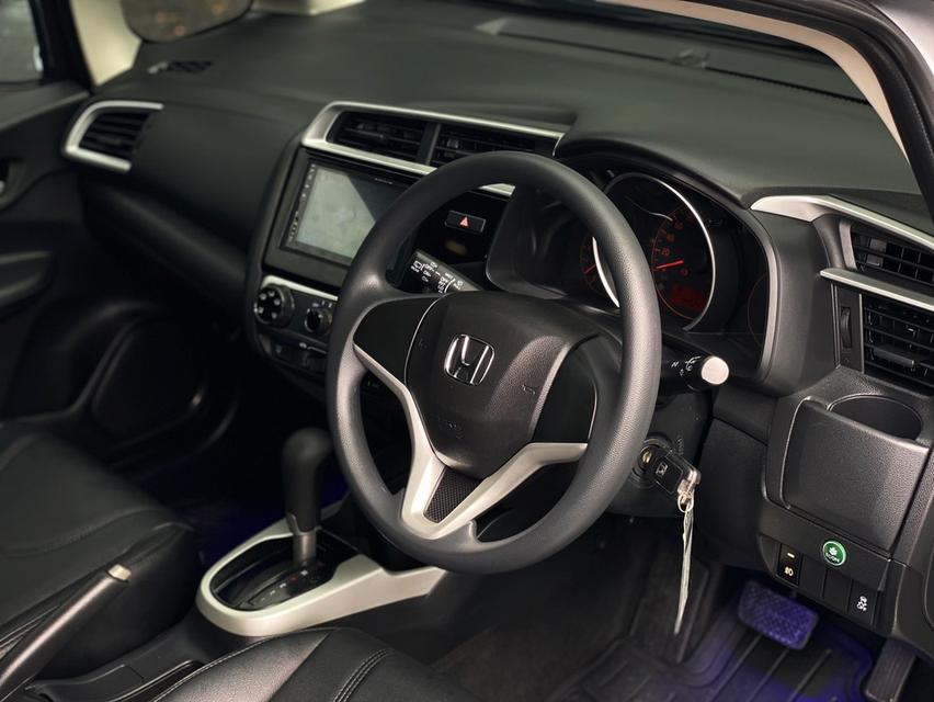 Honda Jazz 1.5S ปี 2017 เลขไมล์ 104,xxx km 14