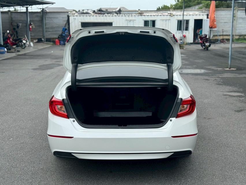 HONDA ACCORD G10   Sedan 4dr TURBO EL CVT FWD  1.5iTC Y19 สีขาว ออโต้  2