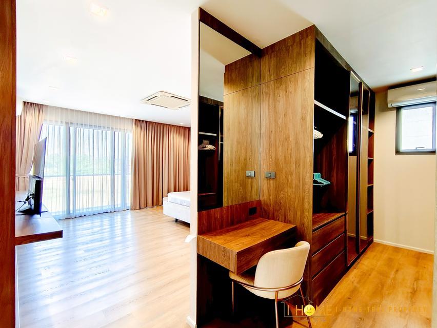 🏡 พูลวิลล่าสองชั้น บ้านหรูในโครงการ พร้อมคลับเฮ้าส์สระว่ายน้ำ #หางดง ราคาเพียง 90,000 บาท/เดือน ✨ 清迈豪华泳池别墅出租 双层 4 卧室 4 卫生间 租金 90,000 泰铢/月(含物业费) ✨ 13