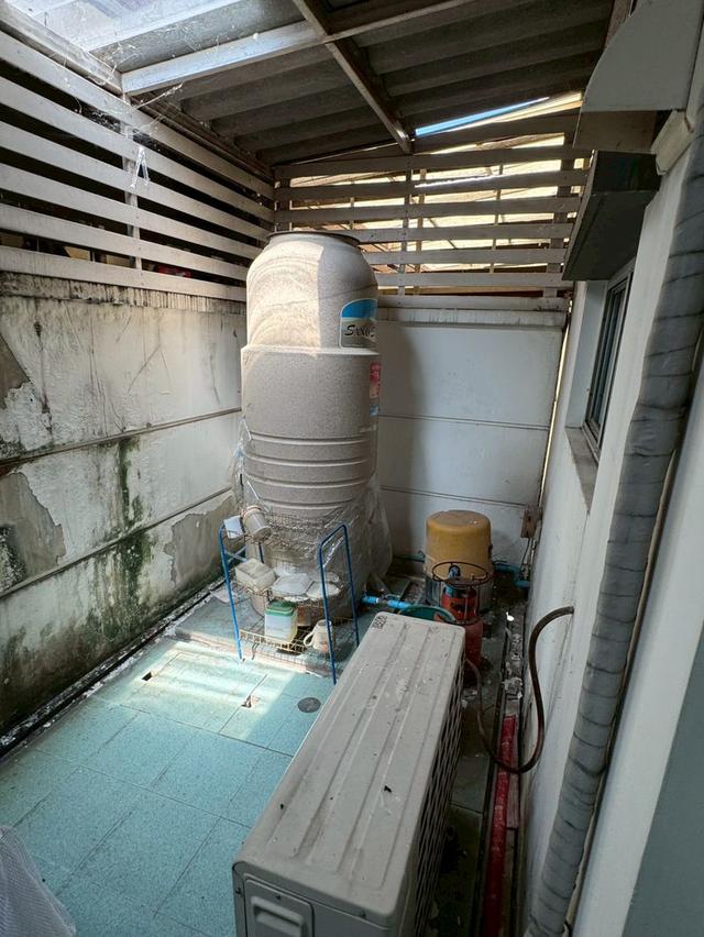 ขายทาวน์เฮาส์ 3 ชั้น เนื้อที่ 20 ตร.วา หมู่บ้านทาวน์พลัส อ่อนนุช แขวงลาดกระบัง เขตลาดกระบัง กรุงเทพมหานคร 6