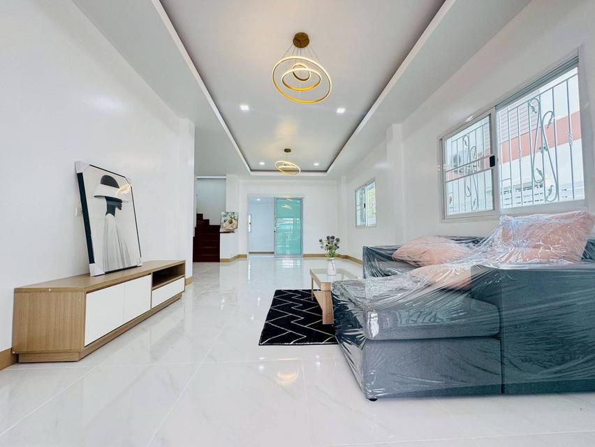 หมู่บ้านบัวทอง4 4